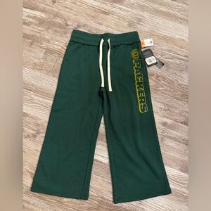 NWT NFL Junk Food Clothing Green Packers Cropped Sweatpants-Small